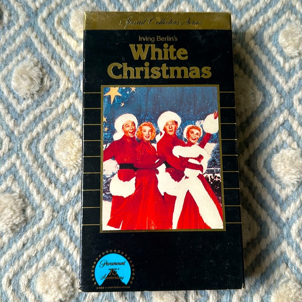 White Christmas VHS tape- great working condition!